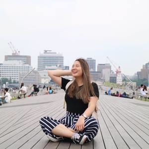 Meet your Posher, Ivona